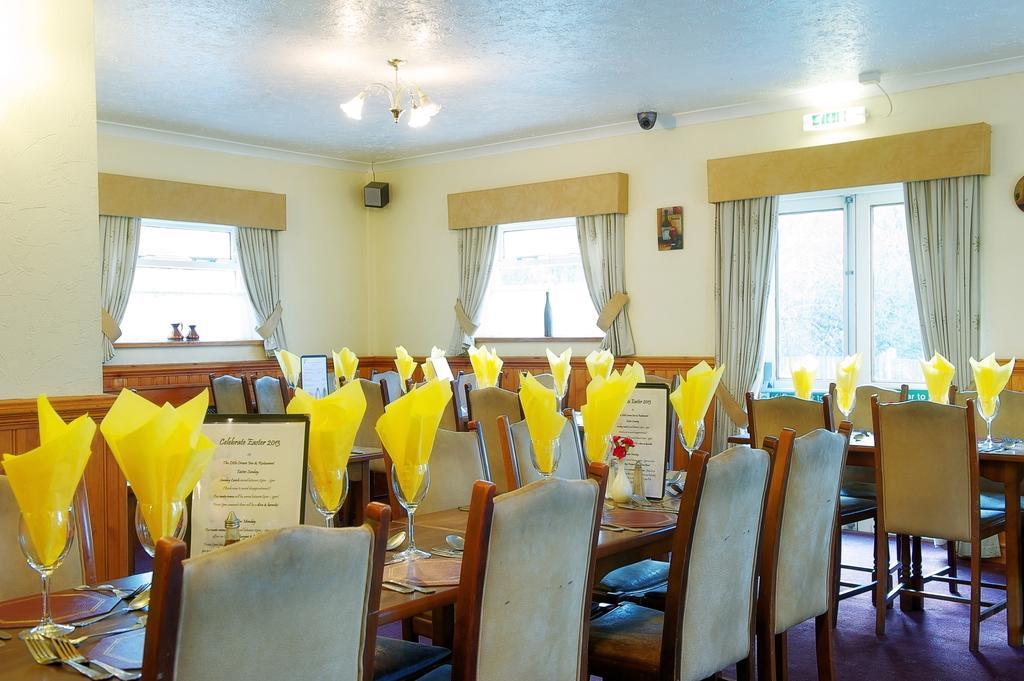 The Little Crown Inn Pontypool Buitenkant foto