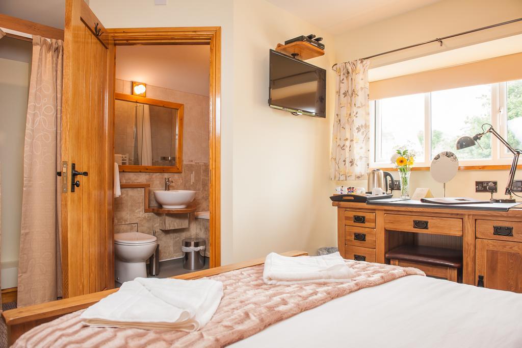 The Little Crown Inn Pontypool Kamer foto